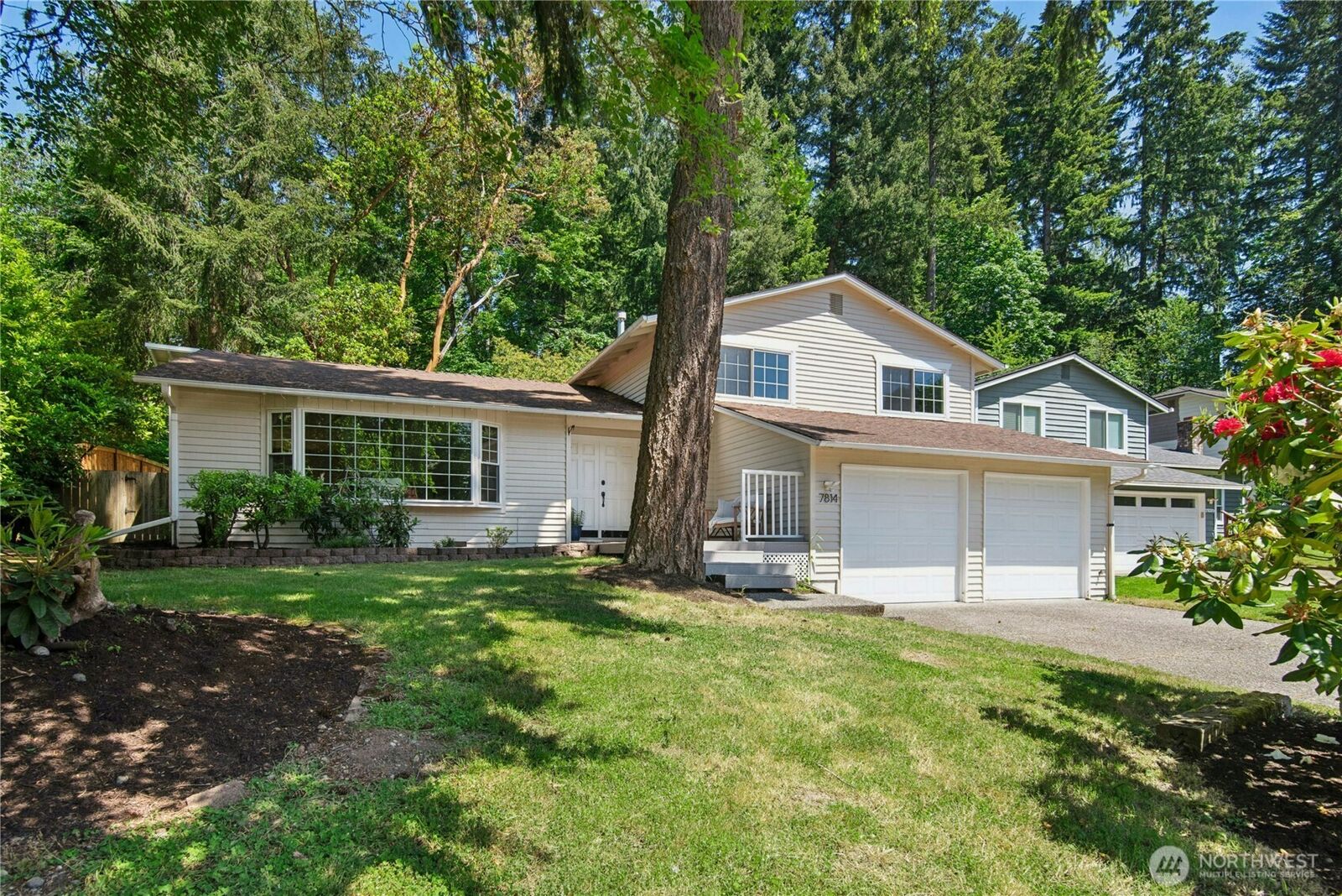 Property Photo:  7814 NE 135th Place  WA 98034 