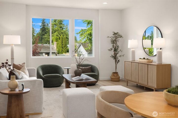 Property Photo:  1518  Hollow Dale Place C  WA 98204 