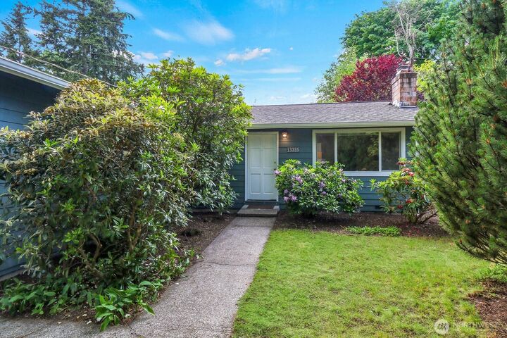 Property Photo:  13325  19th Avenue NE  WA 98125 