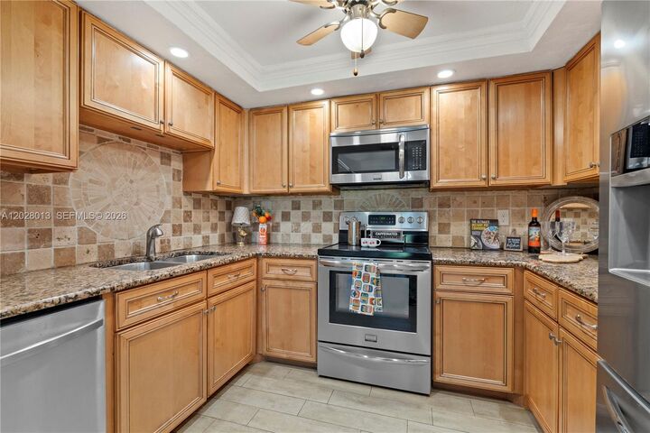 Property Photo:  940 Augusta 937  FL 34113 