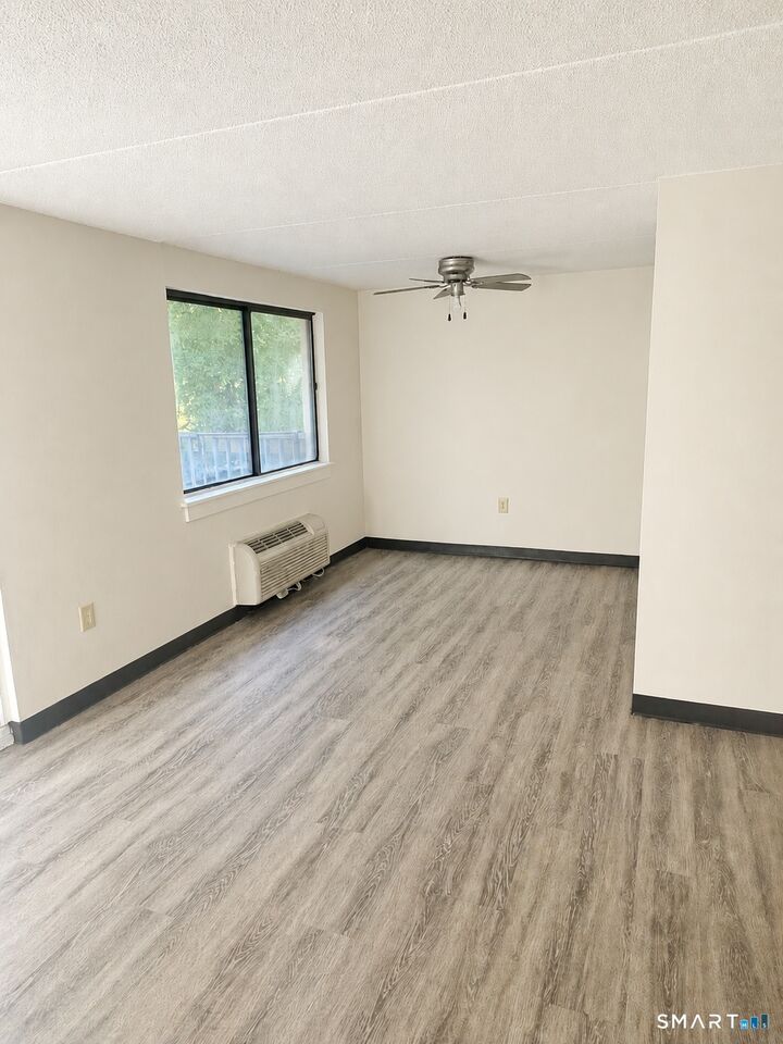 Property Photo:  126 Triangle Street B10  CT 06810 