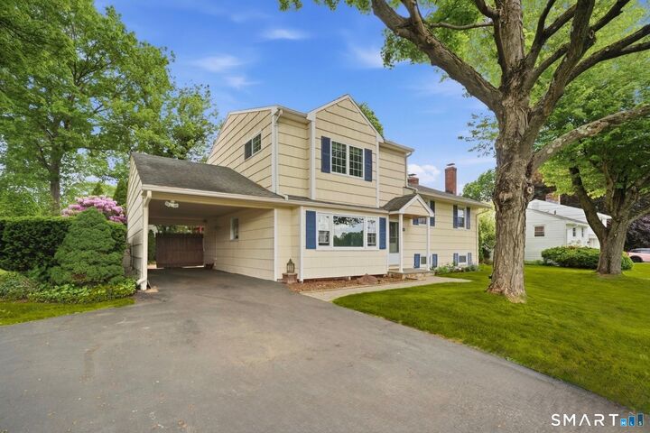 Property Photo:  28 Ashford Road  CT 06107 