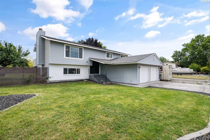 Property Photo:  1503 W 37th Ave  WA 99337 