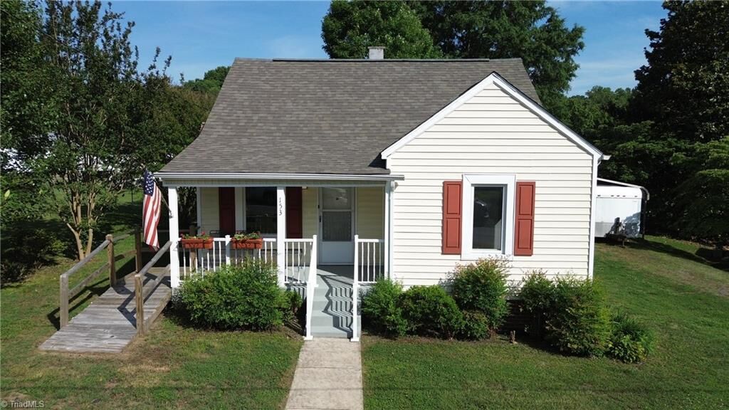 Property Photo:  153 Green Street  NC 27030 