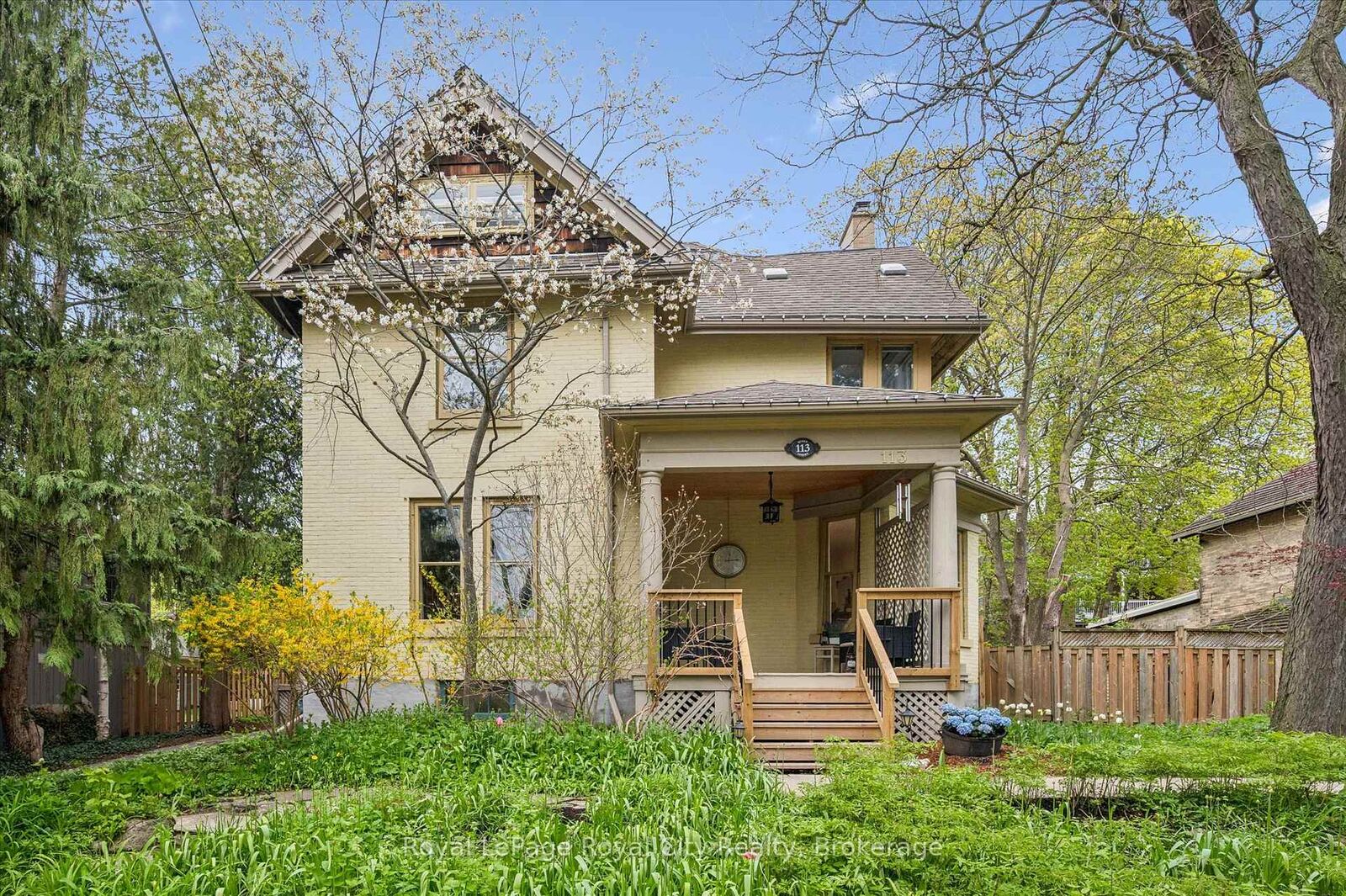 Property Photo: 113 Queen Street ON N1E 4S2