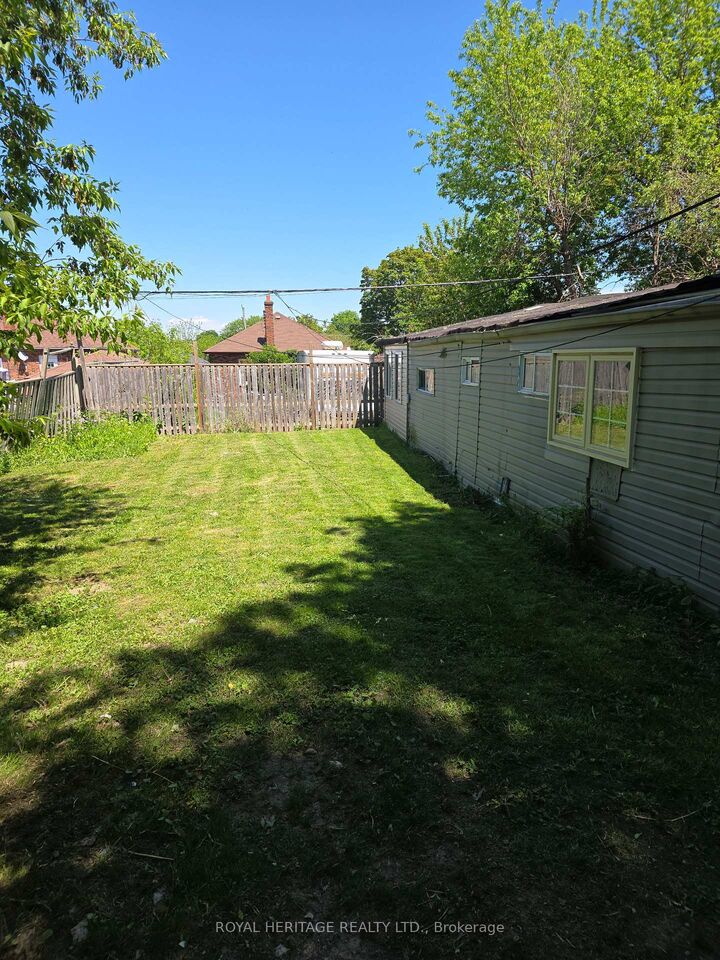 Property Photo: 197 Verdun Road ON L1H 5T1