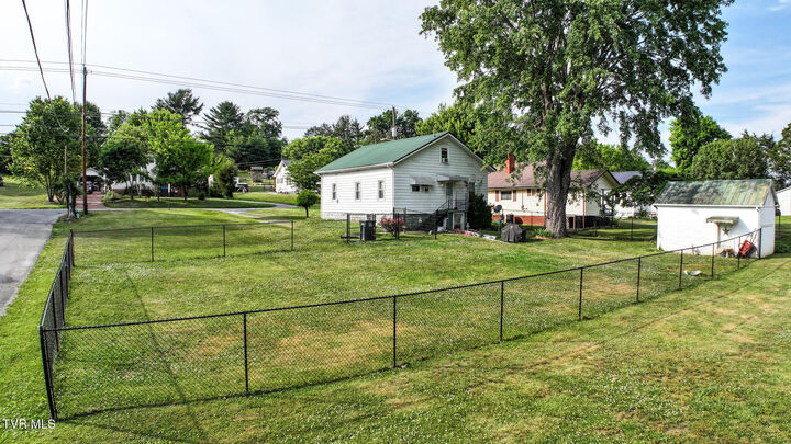 Property Photo:  515 South McKee Street  TN 37743 