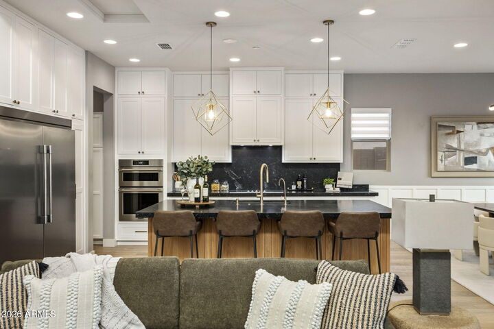 Property Photo:  3020 E Los Gatos Drive  AZ 85050 
