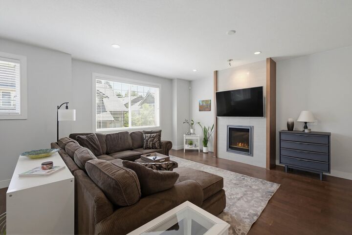 Property Photo: 15988 32 Avenue 50 BC V3Z 2J4