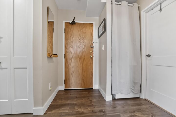 Property Photo: 11980 222 Street 903 BC V2X 0L8
