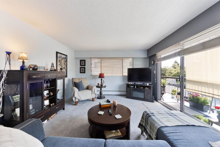 Property Photo: 330 W 2nd Street 205 BC V7M 1E1