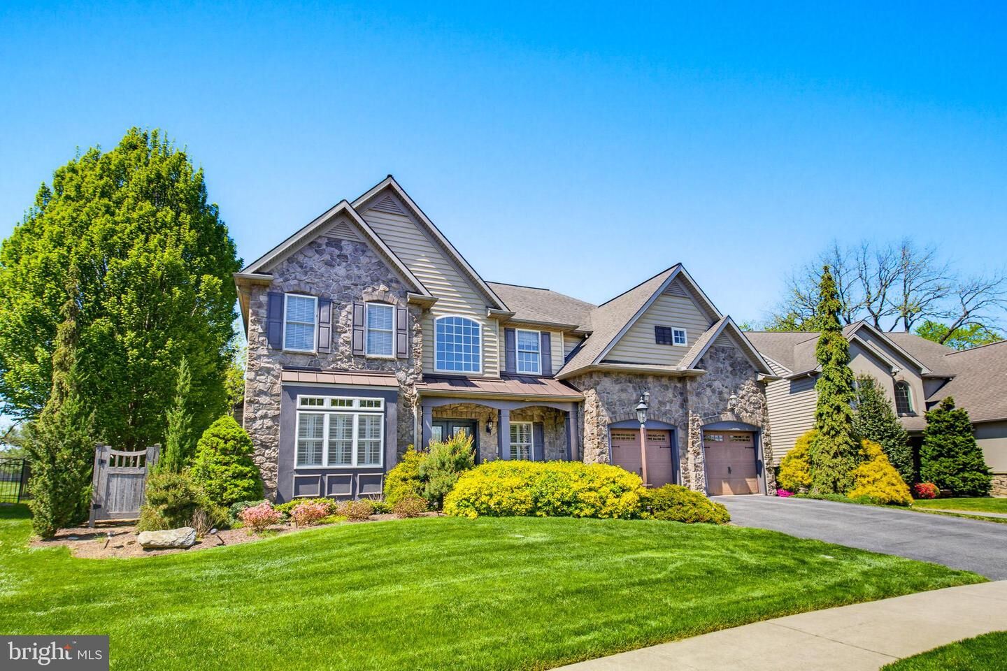 Property Photo:  678 Jake Landis Road  PA 17543 