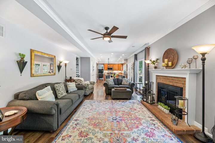 Property Photo: 7004 Green Spring Lane VA 22306