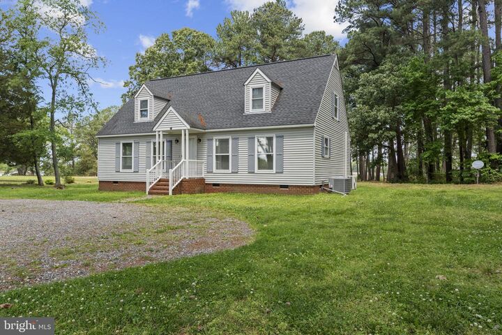 Property Photo:  50 Flagstaff Road  VA 22503 