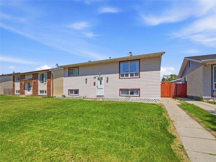 Property Photo: 63 Sanderson Avenue MB R2R 1R2
