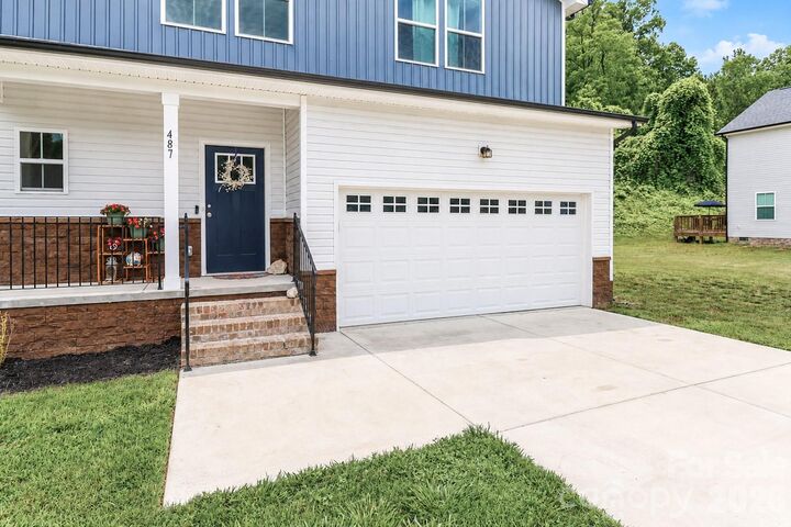 Property Photo: 487 Kacys Way Place SE NC 28025