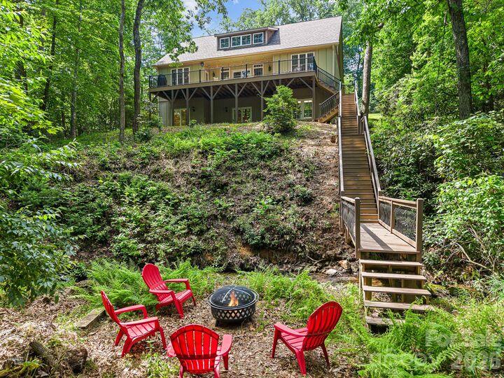 Property Photo:  421 Purple Finch Court  NC 28704 