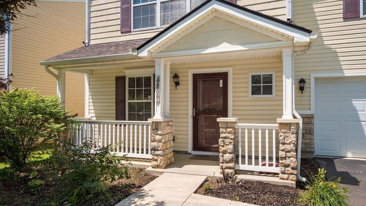 Property Photo:  4709 Kenross Drive  OH 43207 