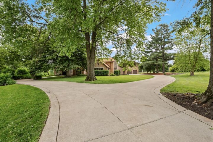 Property Photo:  4528 Ravine Drive  OH 43081 