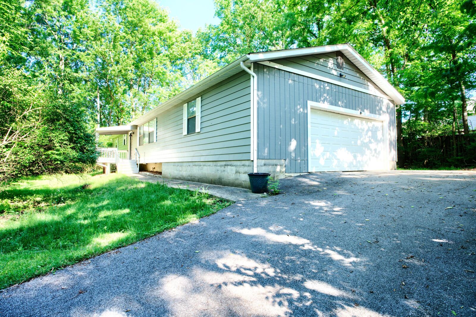 Property Photo:  4201 Summit View Road  OH 43016 