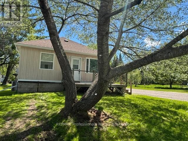 Property Photo:  14 Chandos Street  ON K0M 2K0 