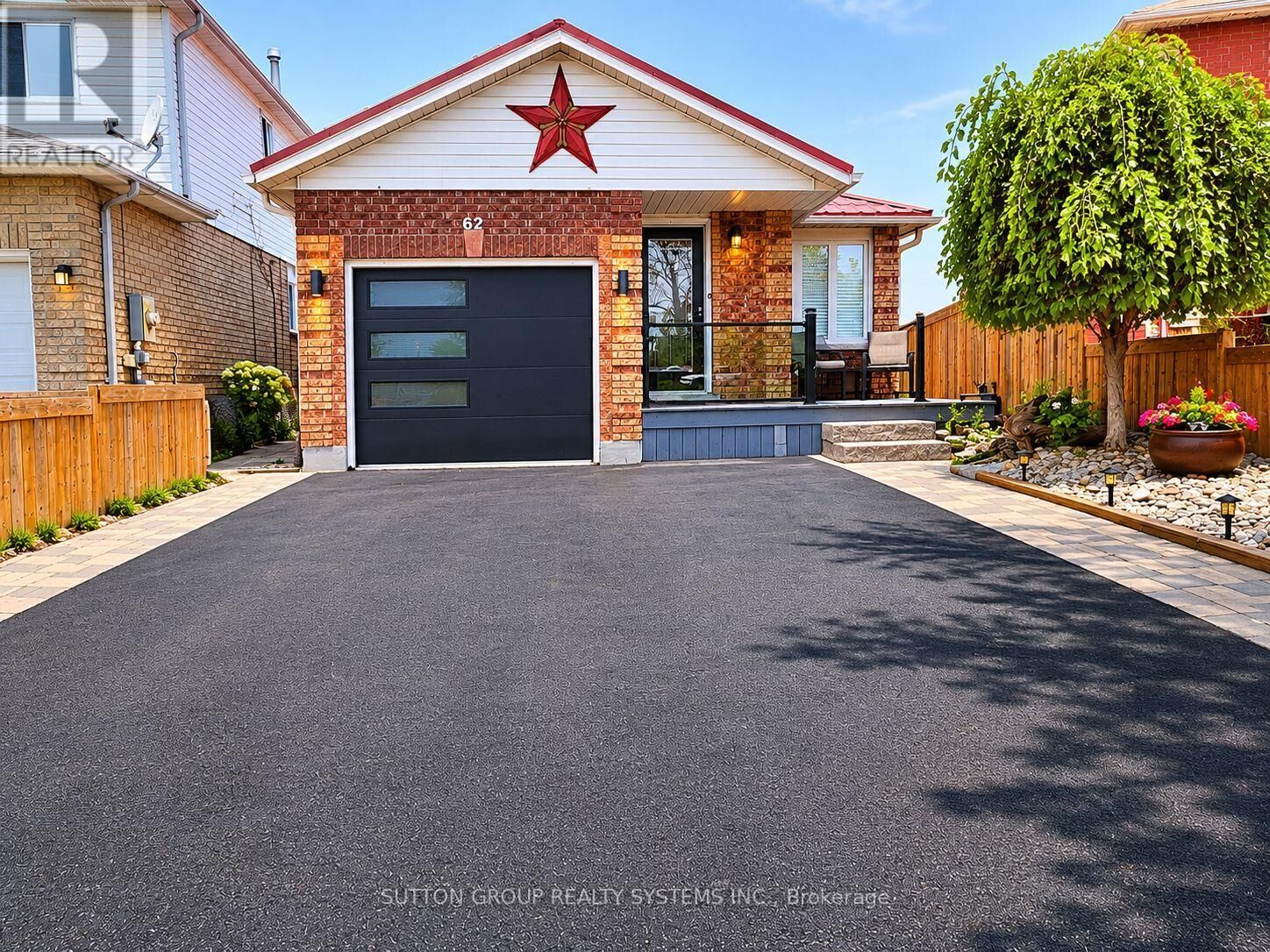 Property Photo: 62 Laidlaw Drive Main Floor ON L4N 7W2