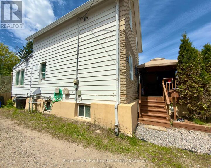 Property Photo: 433 O'Brien Street ON P1B 5W2