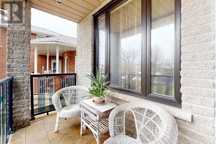 Property Photo: 32 Stephanie Lane Upper ON L4N 0V1