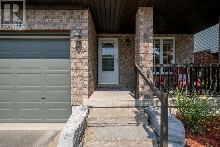Property Photo: 14 Costigan Court ON L7G 6J2