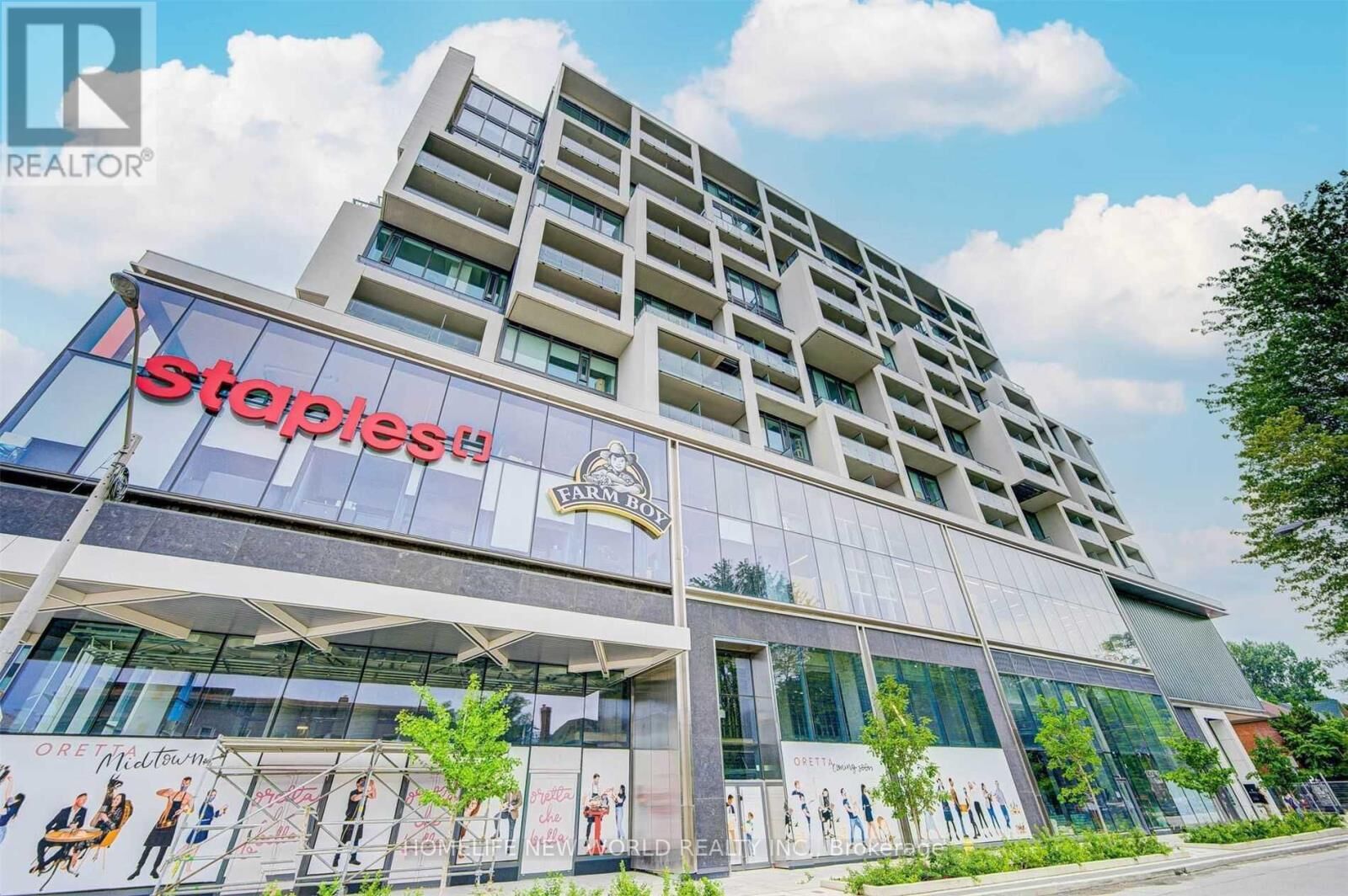 Property Photo: 8 Hillsdale Avenue 37 ON M4S 0B2