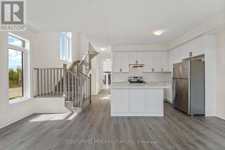 Property Photo:  32 Hickey Lane  ON K9V 0T2 