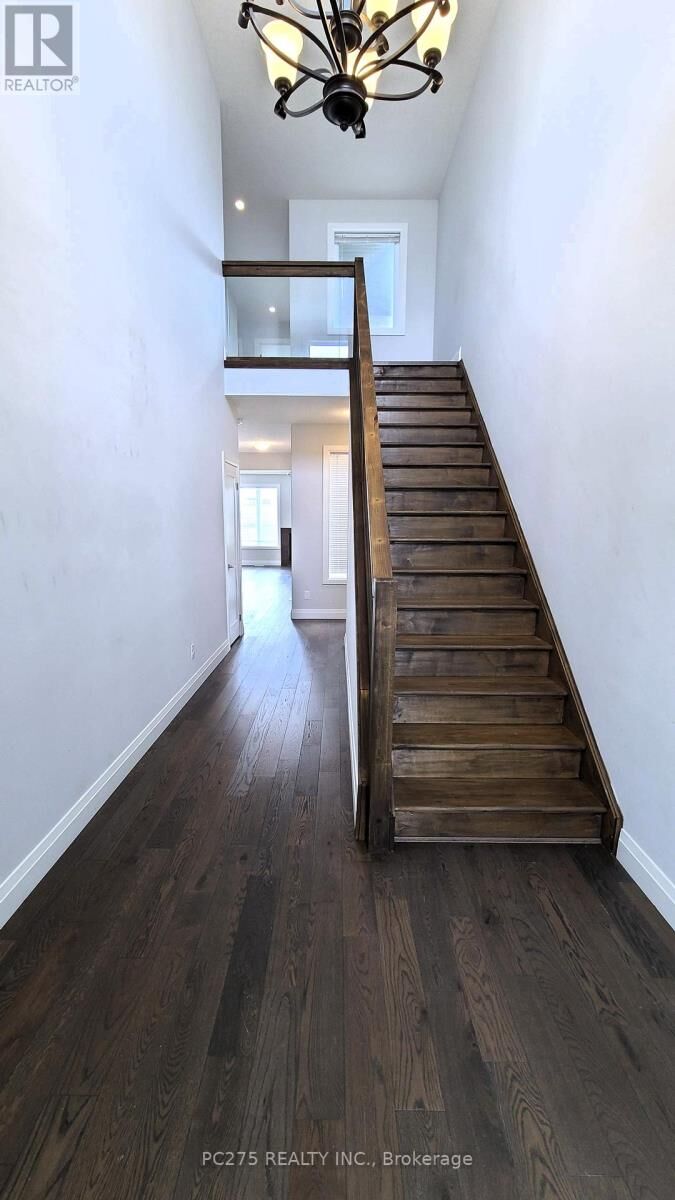 Property Photo: 1244 Sandbar Street ON N6G 0Y3