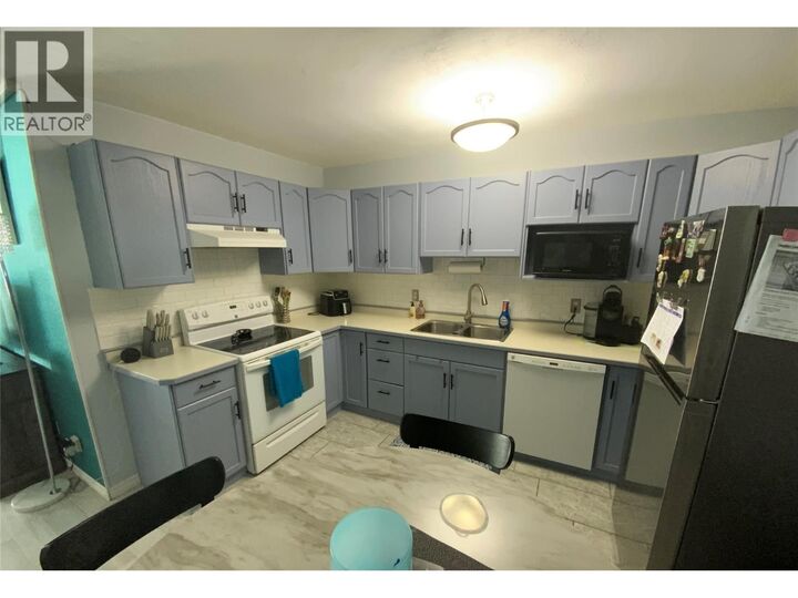 Property Photo:  865 Main Street 204  BC V2A 5E3 