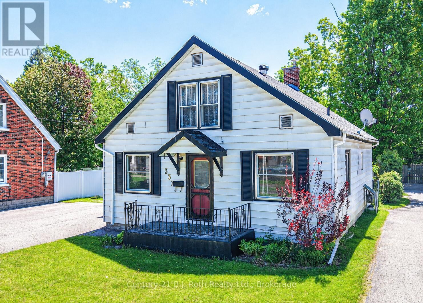 Property Photo:  337 Colborne Street West  ON L3V 3A4 