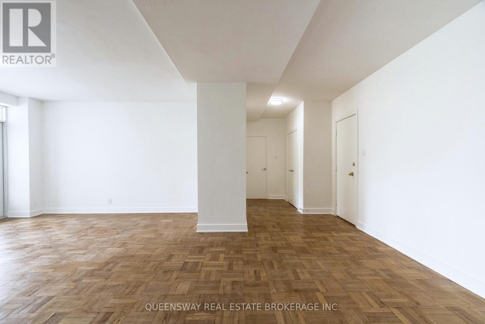 Property Photo:  755 Avenue Road 206  ON M5P 2J9 