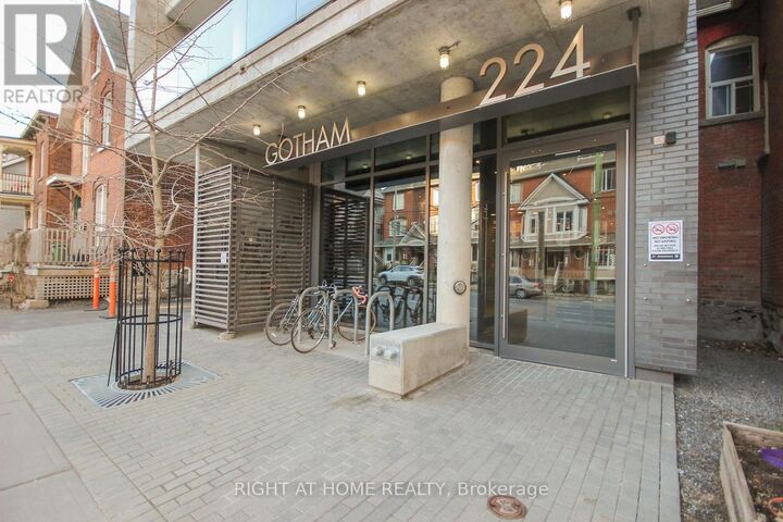 Property Photo:  224 Lyon Street 1002  ON K1R 0C1 