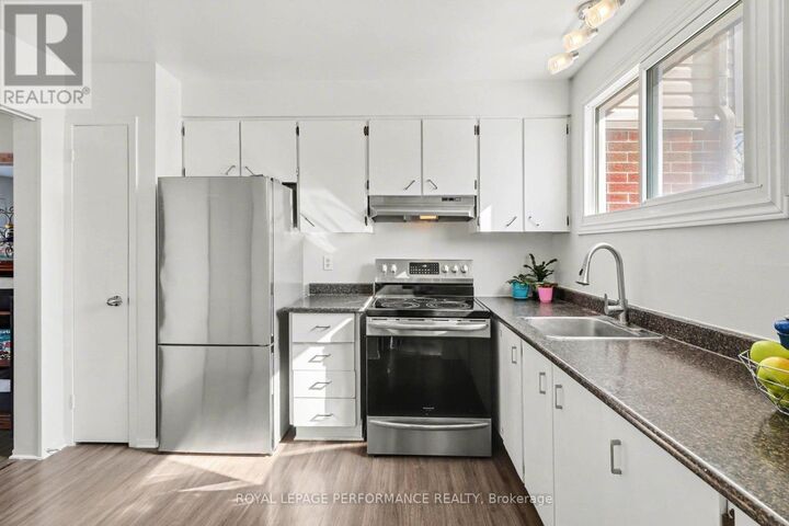 Property Photo: 1441 Palmerston Drive 307 ON K1J 8N9