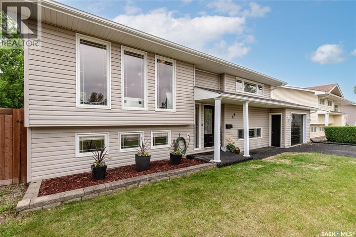 Property Photo:  48 Aster Crescent  SK S6J 1A7 