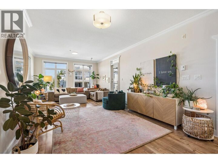 Property Photo: 4111 Bayview Street 305 BC V7E 6T5