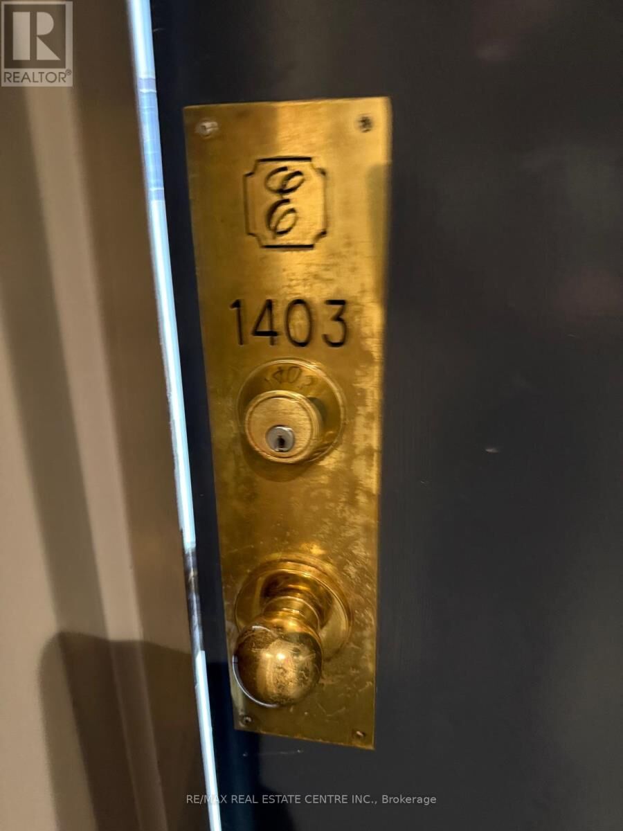 Property Photo: 265 Enfield Place 1403 ON L5B 3Y7