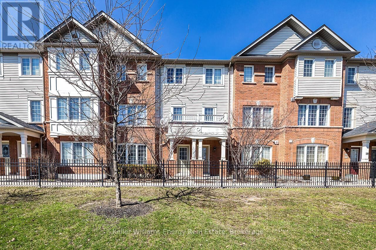 Property Photo: 1790 Finch Avenue 16 ON L1V 0A1