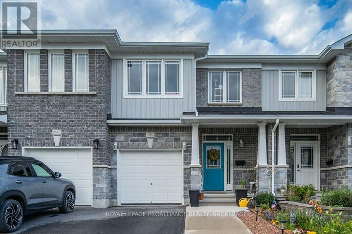 Property Photo:  1560 Davenport Crescent  ON K7P 0H7 