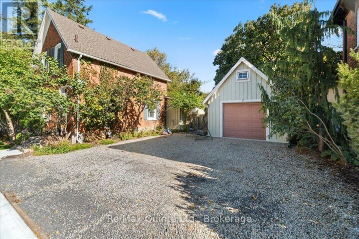 Property Photo:  370 Main Street  ON K0K 2T0 