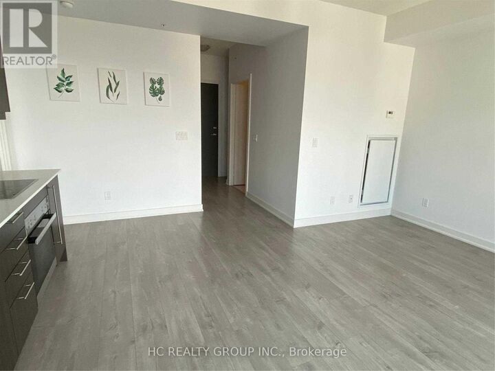 Property Photo: 30 Nelson Street East 1510 ON M5V 0H5
