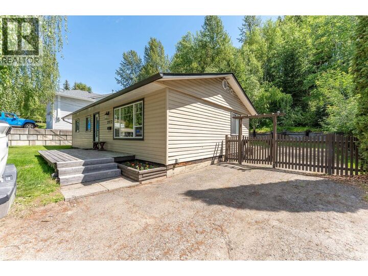 Property Photo: 2073 Woodhaven Drive BC V2K 3C4