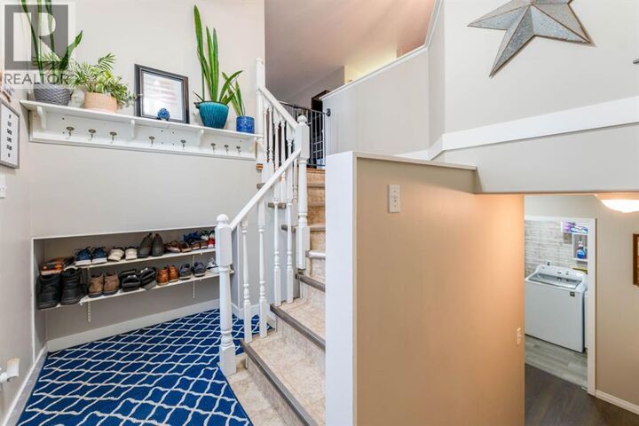 Property Photo: 685 3 Avenue West AB T0J 0Y2