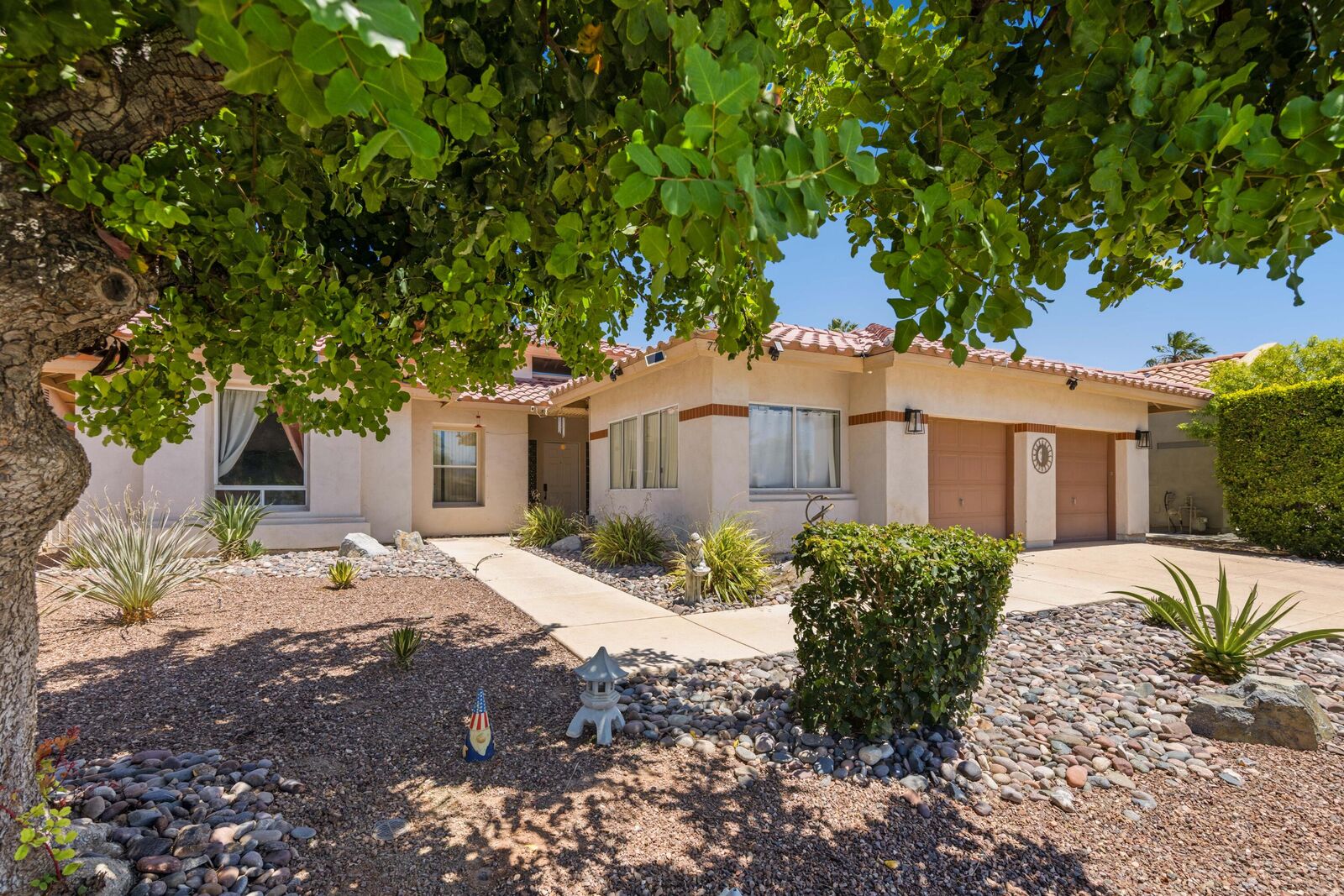 Property Photo:  77710 Westbrook Court  CA 92211 