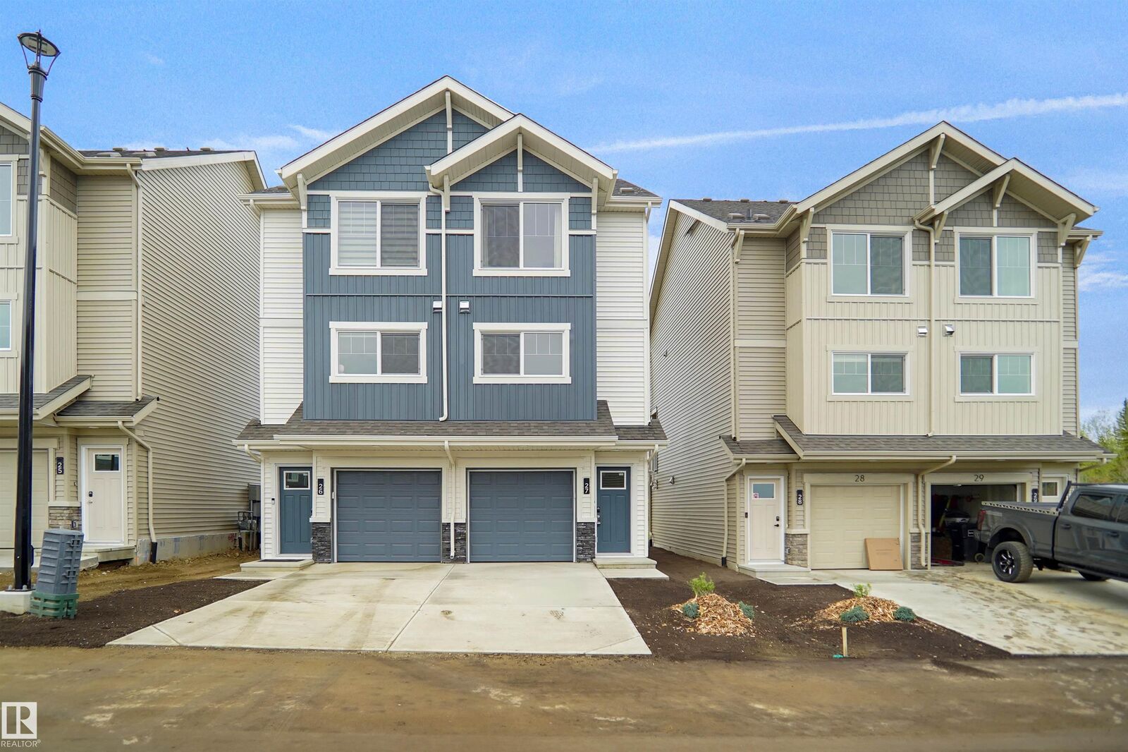 Property Photo: 531 Merlin Landing NW 27 AB T5S 0L9
