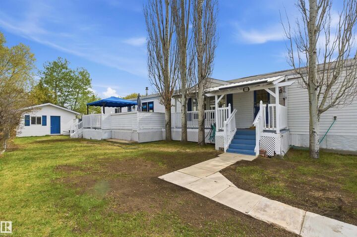 Property Photo:  5 3400 48 Street  AB T7Z 1R9 