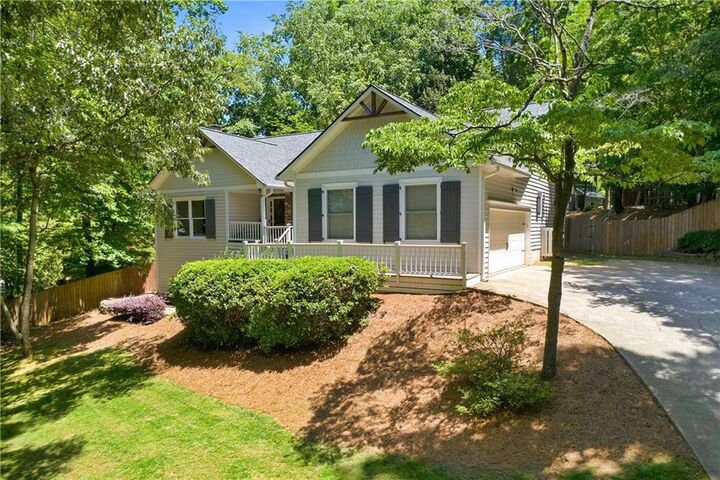 Property Photo: 2910 Canon Court GA 30041